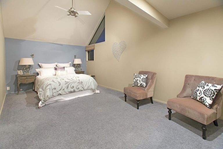 Photo of property in 33 Arkles Strand, Arkles Bay, Whangaparaoa, 0932