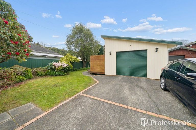 Photo of property in 3 York Avenue, Manor Park, Lower Hutt, 5019
