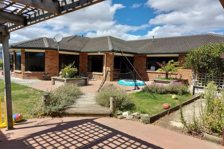 Photo of property in 45 Kirton Drive, Riverstone Terraces, Upper Hutt, 5018