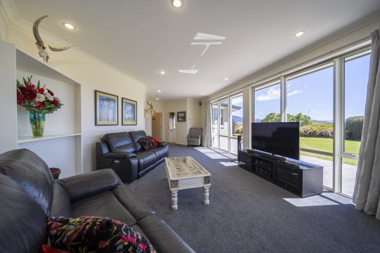 Photo of property in 56 Hawea Place, Te Anau, 9600