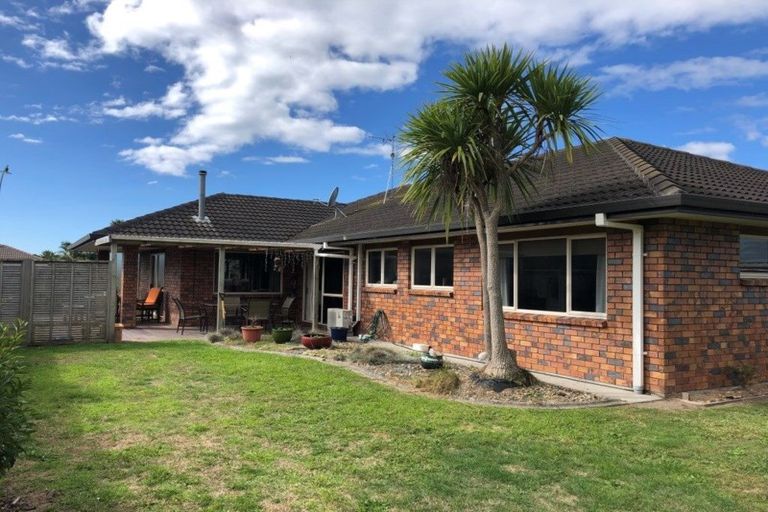 Photo of property in 31 Caspian Place, Papamoa Beach, Papamoa, 3118