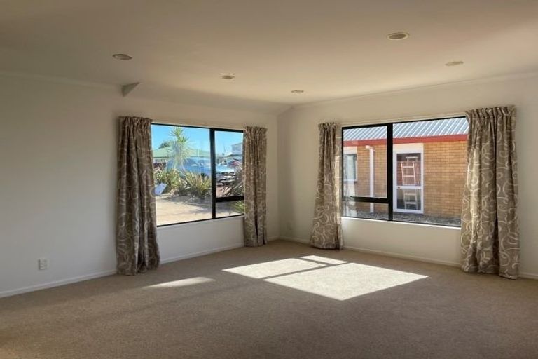 Photo of property in 18 Philomel Crest, Welcome Bay, Tauranga, 3112