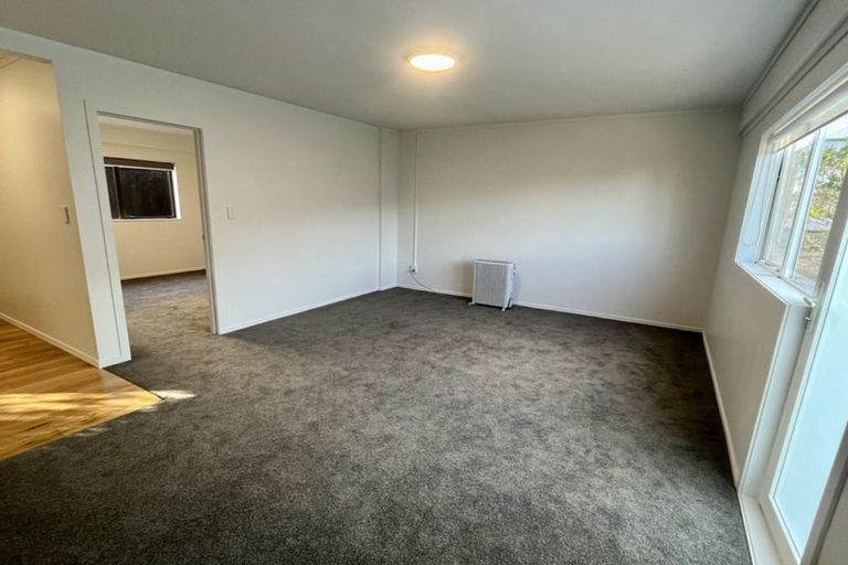 Photo of property in 1/49 Killarney Avenue, Torbay, Auckland, 0630