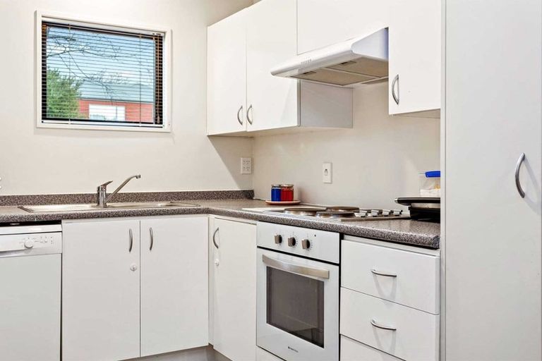 Photo of property in 3/25 Grove Road, Addington, Christchurch, 8024