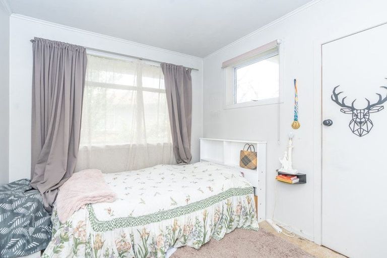 Photo of property in 35 Pulham Crescent, Queenwood, Hamilton, 3210