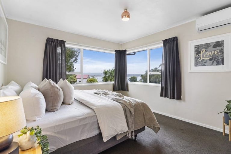Photo of property in 50 Hadfield Street, Beach Haven, Auckland, 0626