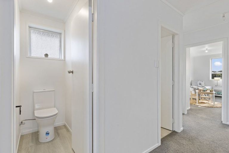 Photo of property in 19 Rangitake Drive, Spotswood, New Plymouth, 4310