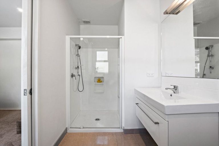 Photo of property in 8 Crawford Place, Lake Hayes, Queenstown, 9304