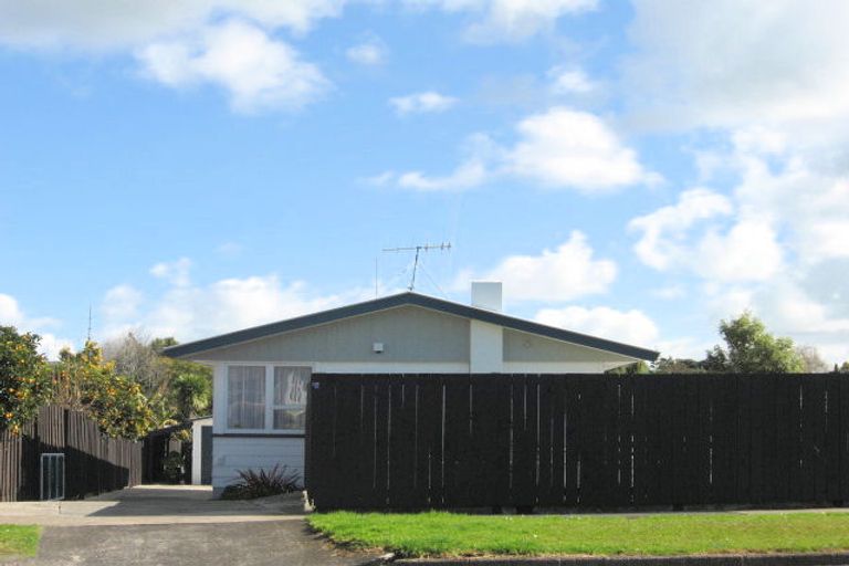 Photo of property in 26 Beazley Crescent, Tikipunga, Whangarei, 0112
