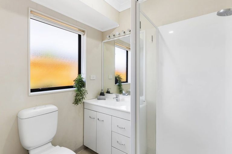 Photo of property in 4 Raphoe Road, Flat Bush, Auckland, 2019