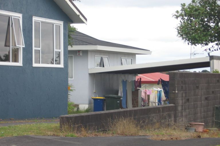 Photo of property in 1/4 Valley View Road, Glenfield, Auckland, 0629