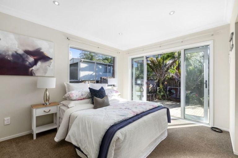 Photo of property in 4 Sudan Avenue, Milford, Auckland, 0620