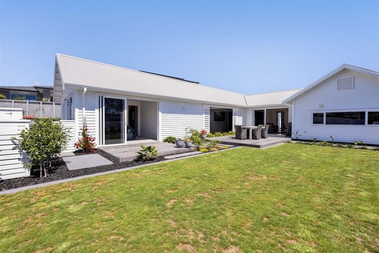 Photo of property in 30 Nadine Stanton Drive, Bell Block, New Plymouth, 4312