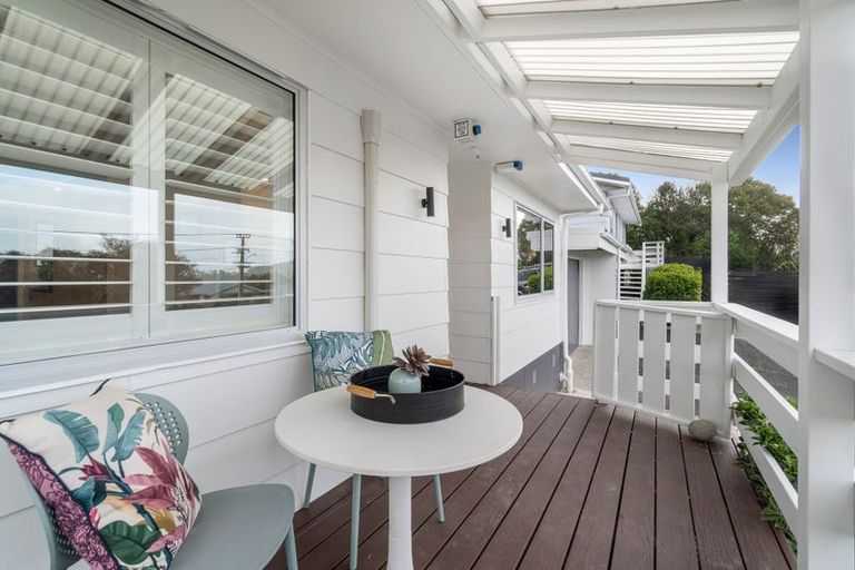 Photo of property in 2/321 Triangle Road, Massey, Auckland, 0614