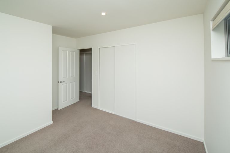 Photo of property in 18 Munich Place, Bromley, Christchurch, 8062