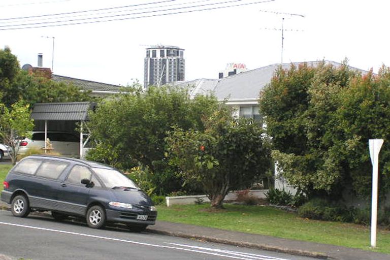 Photo of property in 1/43 Hart Road, Hauraki, Auckland, 0622