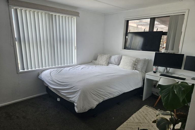 Photo of property in 43 Margaret Road, Papatoetoe, Auckland, 2025