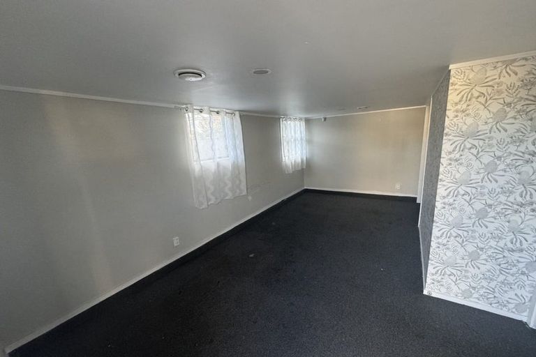 Photo of property in 21 Mon Desir Place, Manurewa, Auckland, 2102