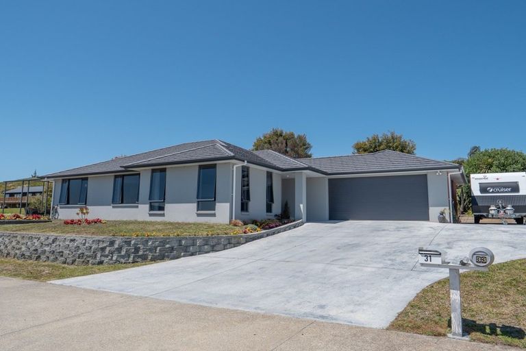 Photo of property in 31 Eagles Way, Cable Bay, 0420