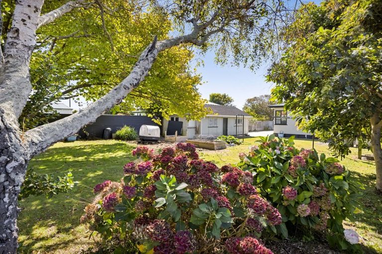 Photo of property in 11 Galt Street, Hawera, 4610