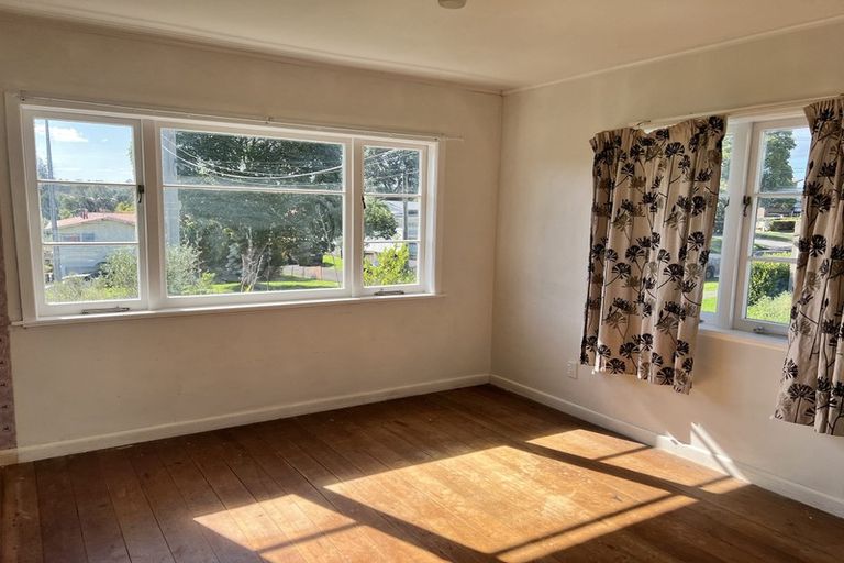 Photo of property in 45 Brandon Road, Glen Eden, Auckland, 0602