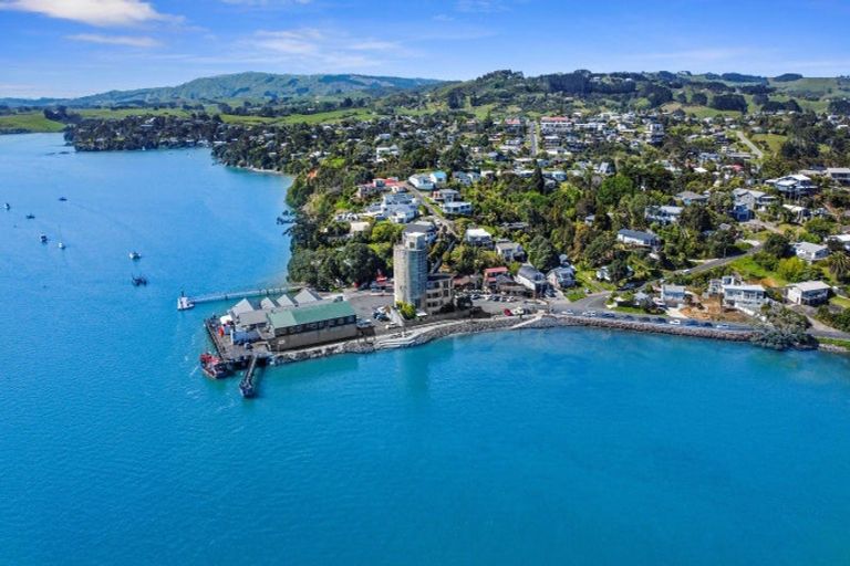 Photo of property in 88 Wallis Street, Raglan, 3225