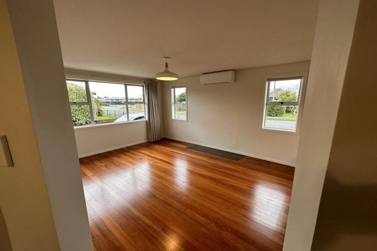 Photo of property in 1b Yeo Place, Taradale, Napier, 4112