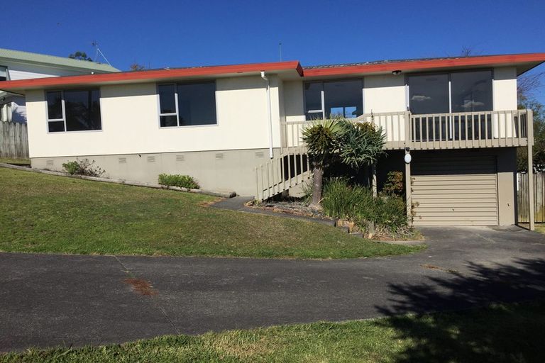 Photo of property in 7 Grenadine Place, Unsworth Heights, Auckland, 0632