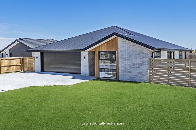 Photo of property in 9 Piwakawaka Place, Leeston, 7632