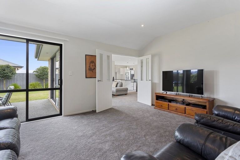 Photo of property in 67 Acacia Avenue, Rangiora, 7400