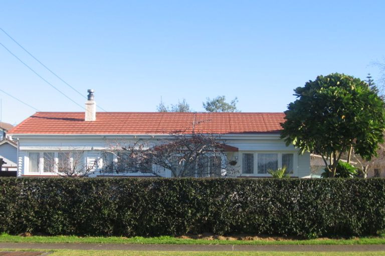 Photo of property in 5 Liverpool Street, Papakura, 2110