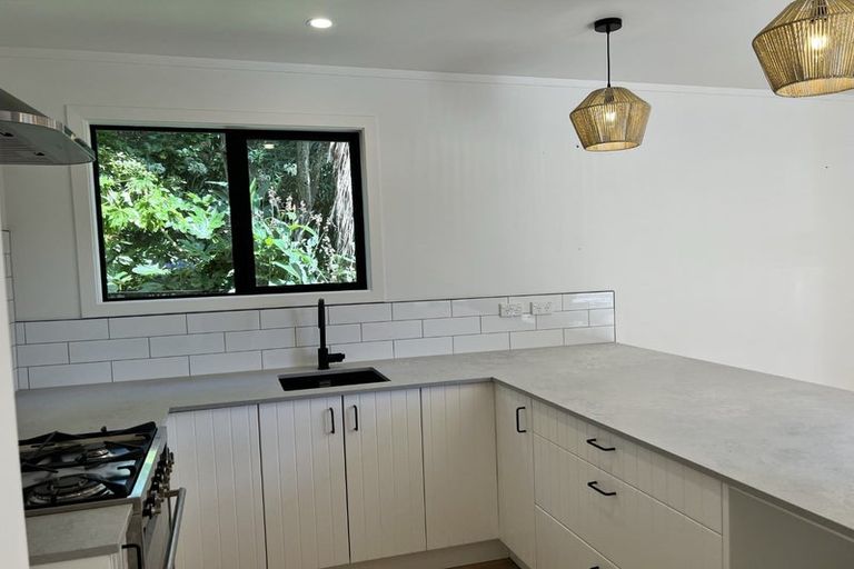 Photo of property in 6 Falla Street, Paraparaumu Beach, Paraparaumu, 5032