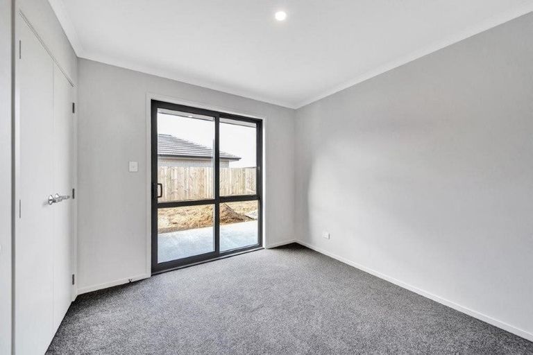 Photo of property in 20 County Drive, Hawera, 4610