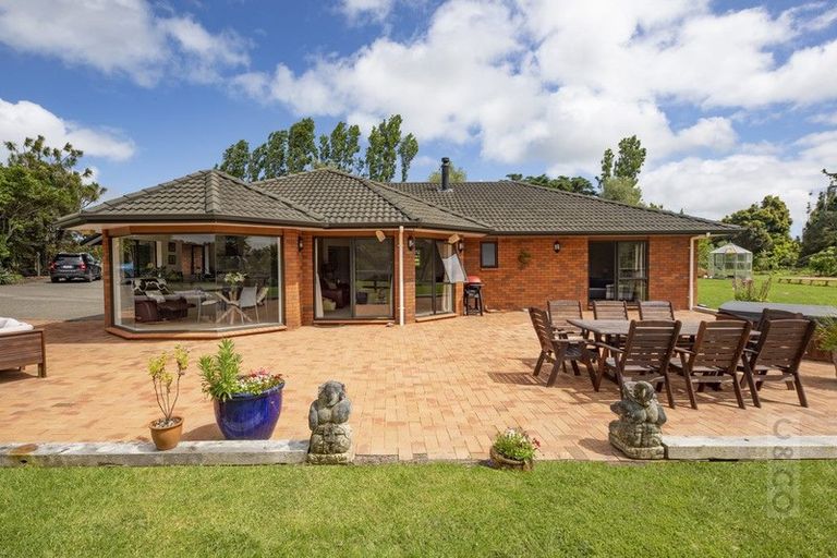 Photo of property in 16 Fletcher Road, Waimauku, 0881