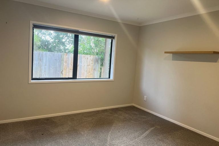 Photo of property in 85a Aeroview Drive, Beach Haven, Auckland, 0626