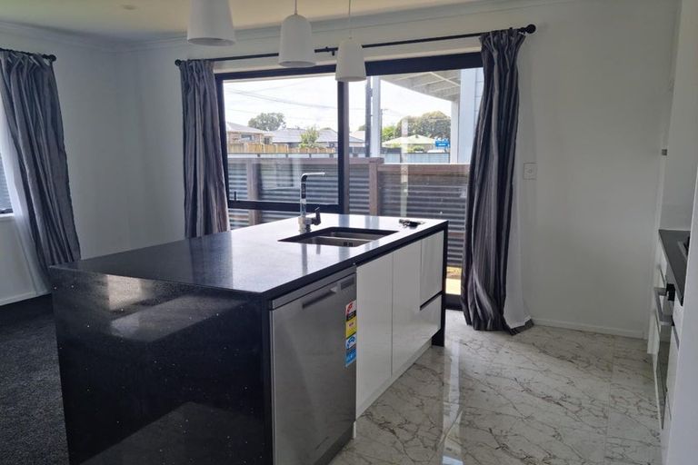 Photo of property in 40a Collins Street, Hawera, 4610