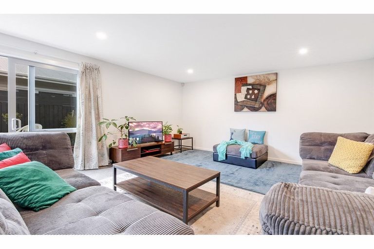 Photo of property in 2/36 Shirley Road, Richmond, Christchurch, 8013