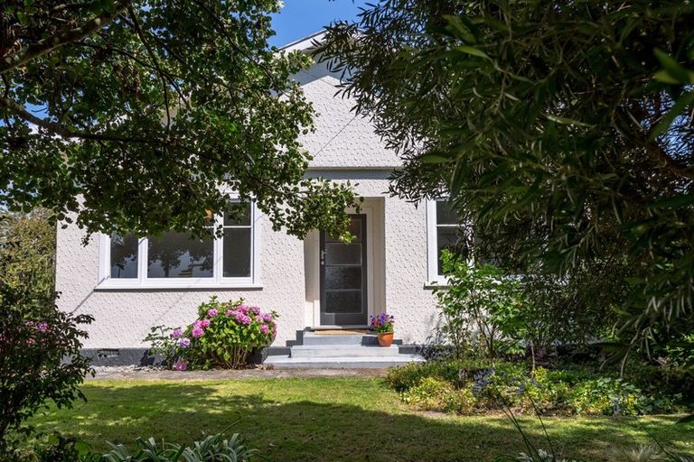 Photo of property in 4 South Featherston Road, South Featherston, Featherston, 5771