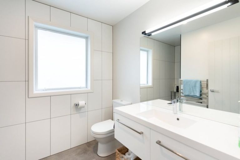 Photo of property in 12 Saint Thomas Avenue, Pyes Pa, Tauranga, 3112