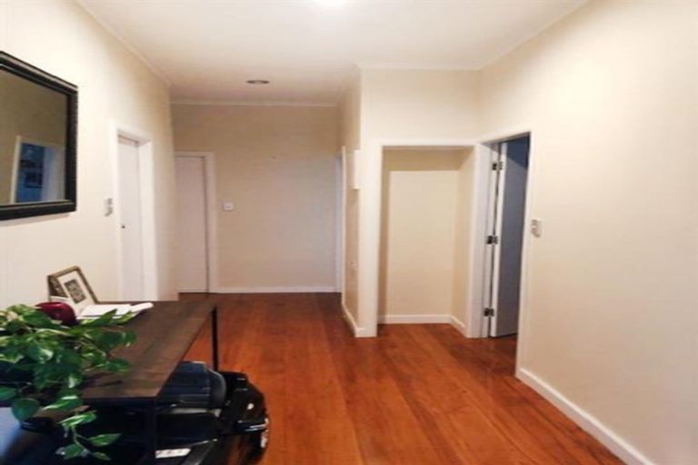 Photo of property in 18 Norana Avenue, Favona, Auckland, 2024