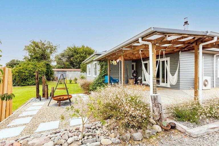 Photo of property in 22 Ross Street, Otane, 4202