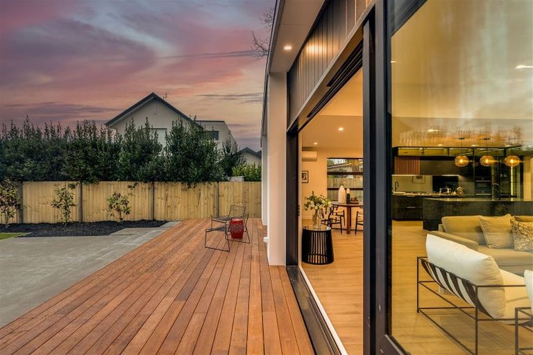 Photo of property in 49b Jeffreys Road, Bryndwr, Christchurch, 8052