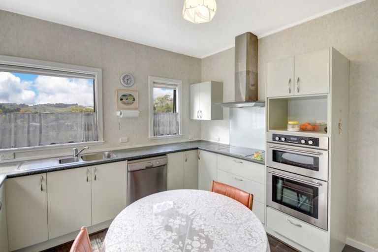 Photo of property in 10 Edinburgh Street, Green Island, Dunedin, 9018