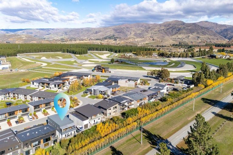 Photo of property in 8 Silverstone Drive, Cromwell, 9384