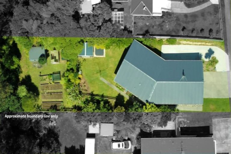 Photo of property in 5 Quinn Grove, Ranui, Porirua, 5024