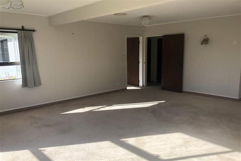 Photo of property in 18 Middle Road, Havelock North, 4130