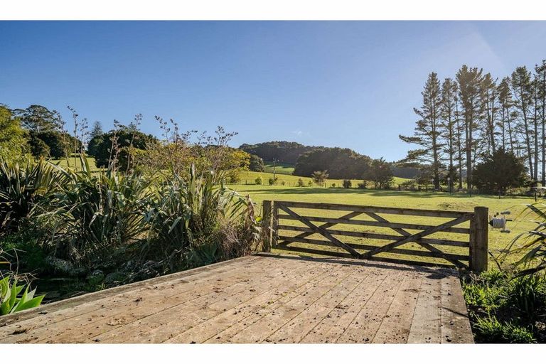 Photo of property in 576c Te Ahu Ahu Road, Waimate North, Kerikeri, 0293