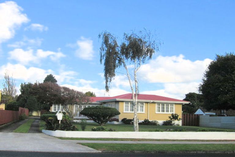 Photo of property in 169 Rangitoto Road, Papatoetoe, Auckland, 2025