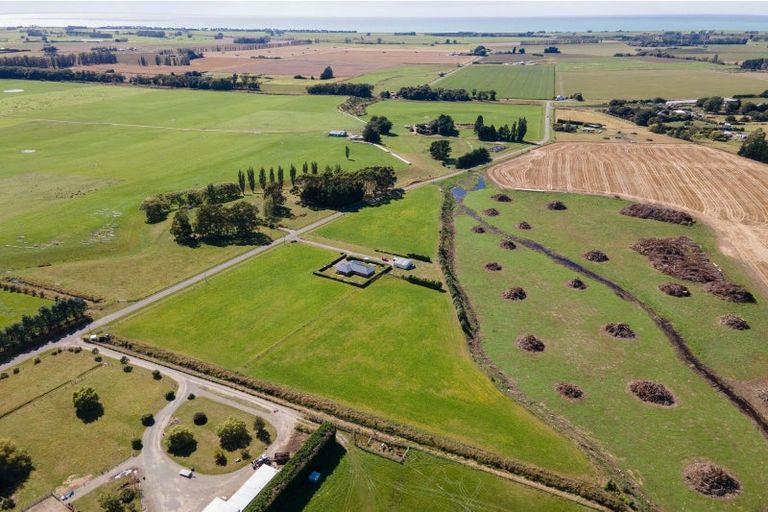 Photo of property in 46 Lucks Road, Waimate, 7980