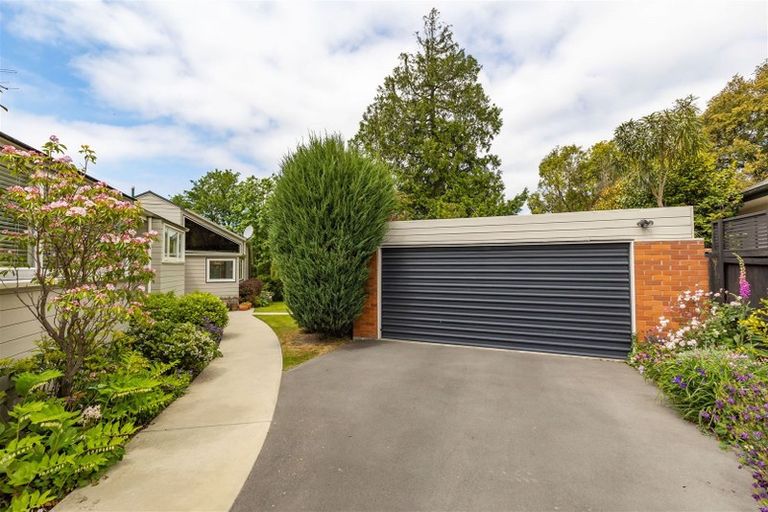 Photo of property in 40 Wai-iti Terrace, Burnside, Christchurch, 8052